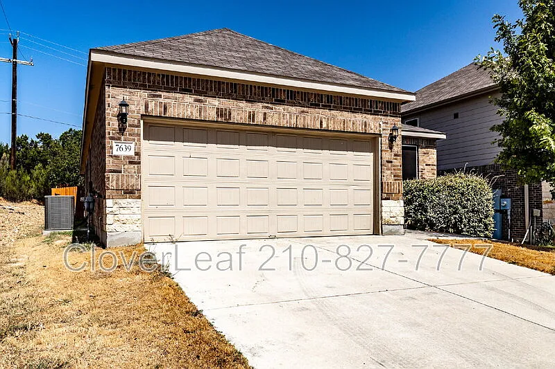 3 bed, 2.0 bath, 1641 sqft, $2,097 — Photo 2