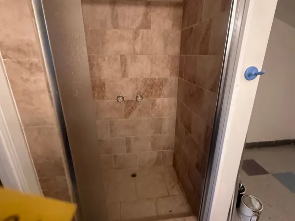 1115 S 4th St, Louisville, KY 40203