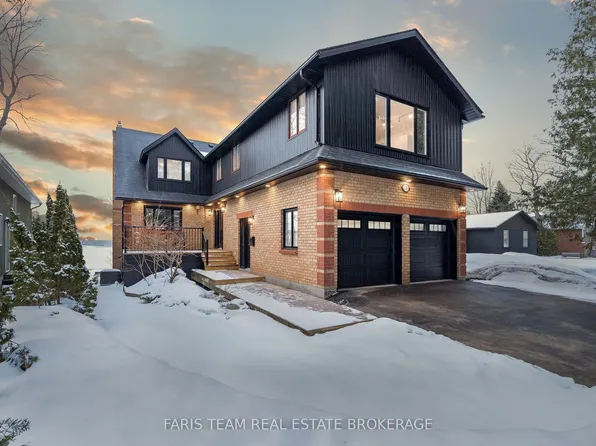 238 Robins Point Rd, Tay, ON L0K 2A0