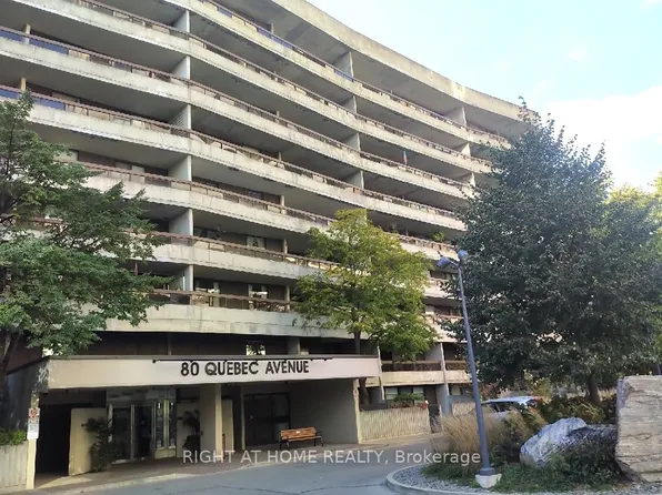 80 Quebec Ave #607, Toronto, ON M6P 4B7
