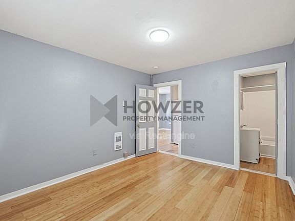 5th image of 112 Clark St #2
