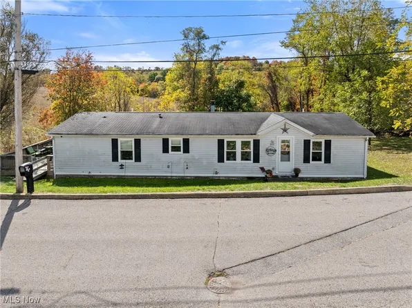 302 Clark Avenue Ext, Saint Clairsville, OH 43950