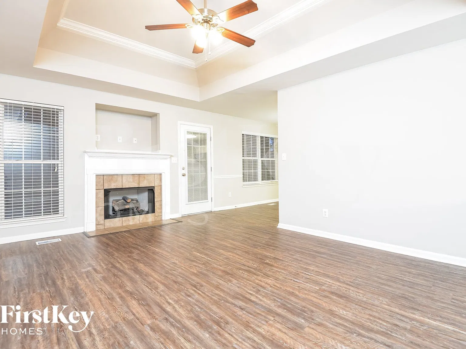 4 bed, 3.0 bath, 2053 sqft, $2,250 — Photo 4