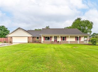 1005 Apple Mdws, Springdale, AR 72764