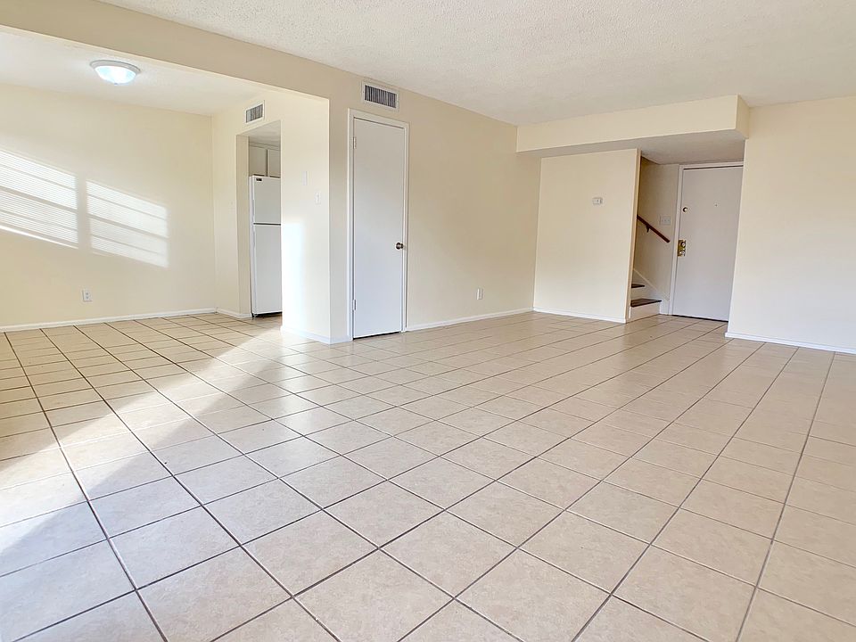 1st image of 2320 E 21st St #407