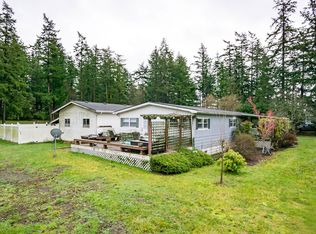 2746 Wood Rd, Oak Harbor, WA 98277