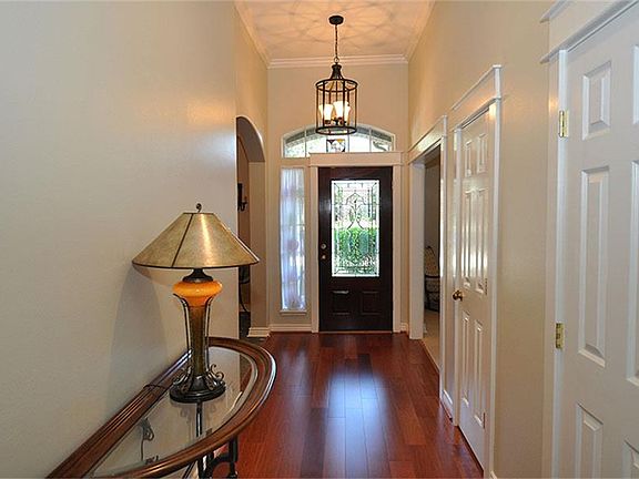 3rd image of 3019 Poplar Valley Way