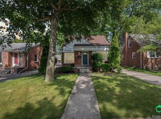 9628 Cavell St, Livonia, MI 48150