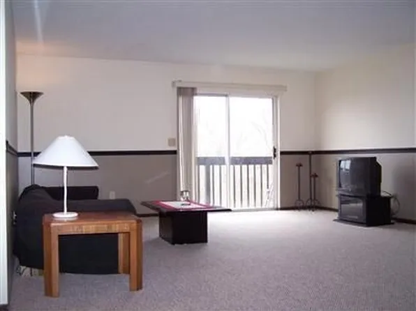 207 Highland Trce, Highland Heights, KY 41076