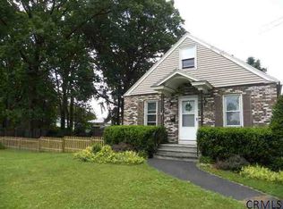 46 Grounds Pl, Albany, NY 12205