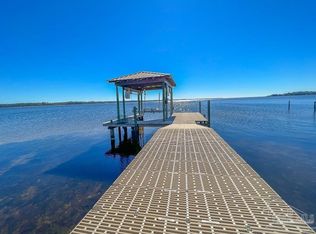 7813 Petersen Point Rd, Milton, FL 32583