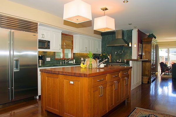Gourmet Kitchen