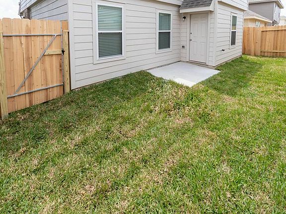 5th image of 18606 Paddys Creek Trl