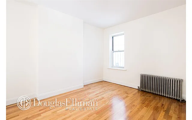 Rented by Douglas Elliman | media 25