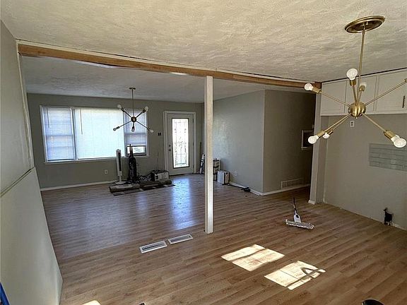 3rd image of 2024 Jannette Dr