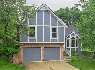 1563 Dartmouth Dr, Liberty, MO 64068