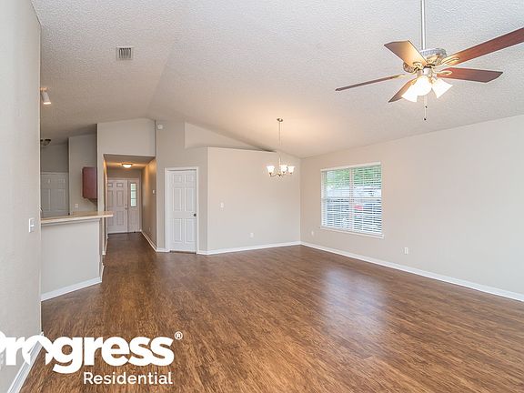 3rd image of 2640 Creekfront Dr