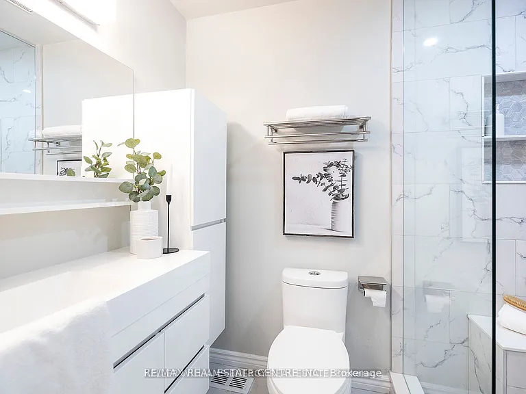 36 Padfield Dr — Photo 14