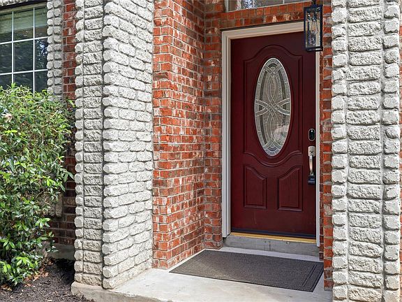 4th image of 3207 Misty Oaks Way