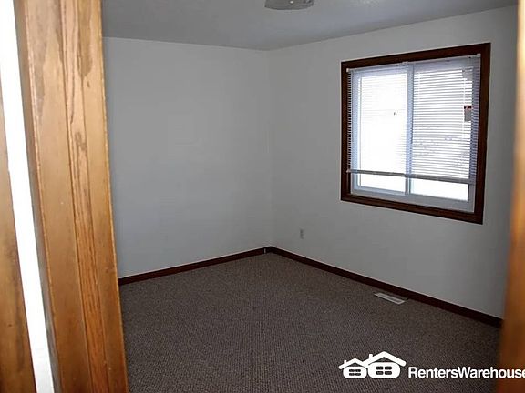 2nd image of 2020 12th Ave W APT 3