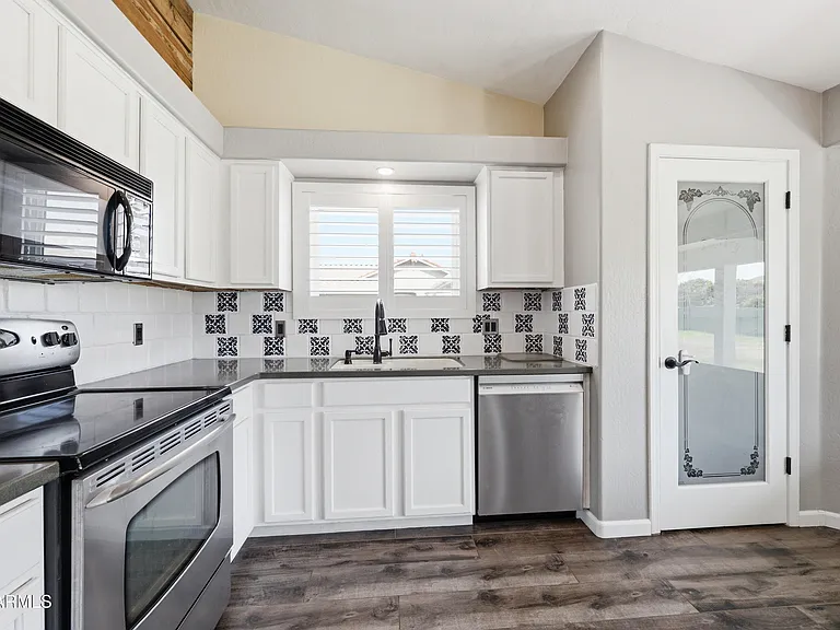 18333 E Sunnydale Dr — Photo 10