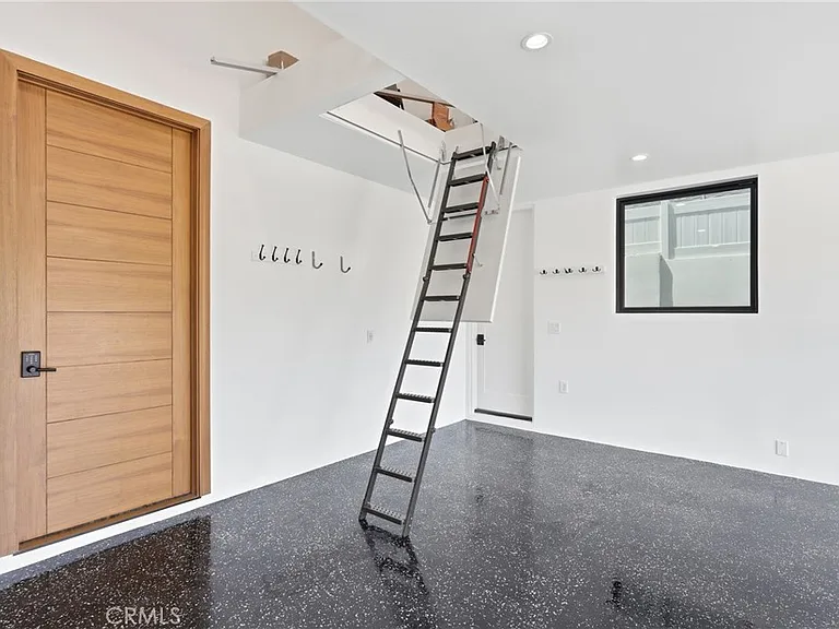 22300 Philiprimm St — Photo 58