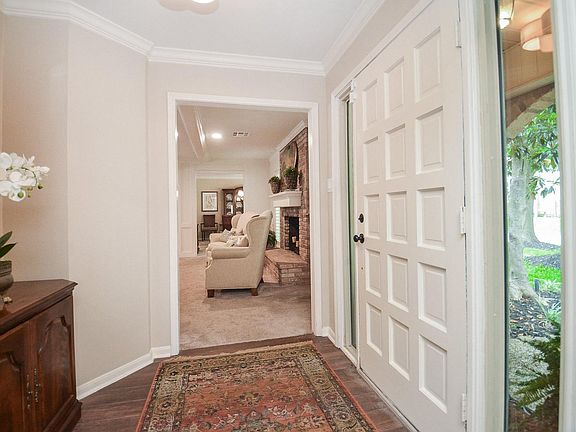 4th image of 1607 Carters Grove Ln