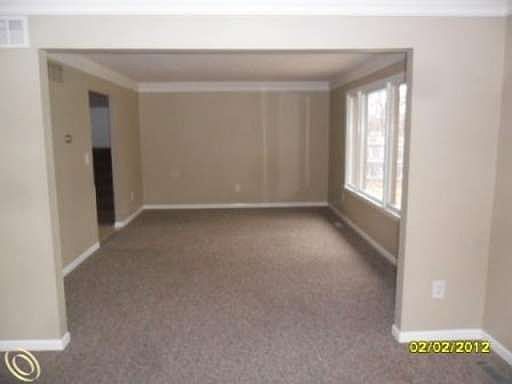 3rd image of 5722 Willow Creek Dr
