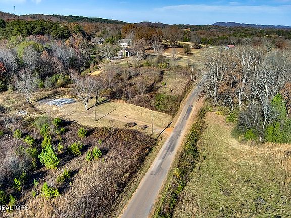 3rd image of 548 County Road 804 #1