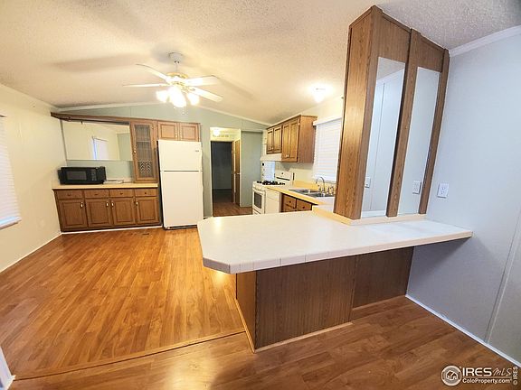 5th image of 1527 Sylmar Pl #31
