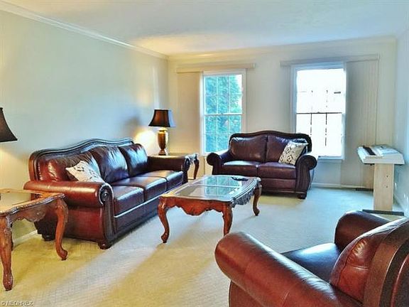 2nd image of 19170 Tanglewood Dr
