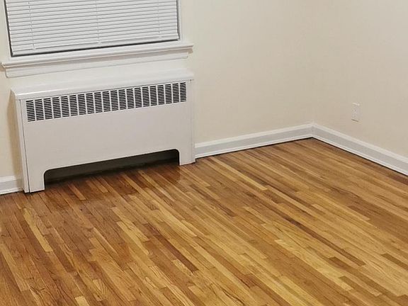 2nd image of 19305 39th Ave #2