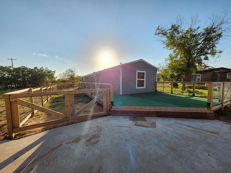 view from driveway