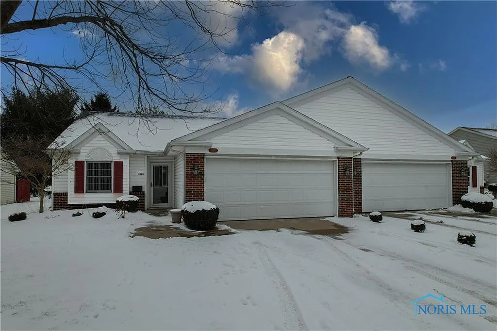 4116 Huntfield Dr photo 1