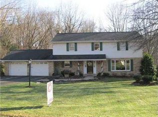 124 Lakeshore Dr, Butler, PA 16001