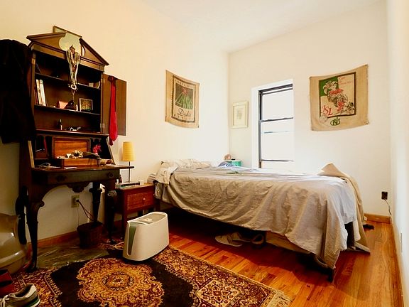 5th image of 65 W 68th St #4A