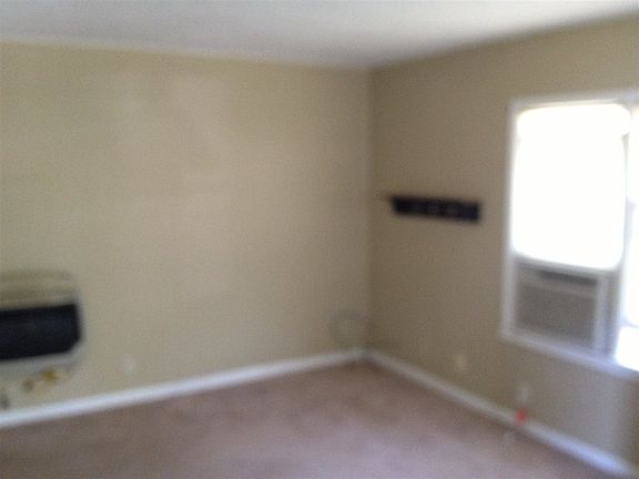 2nd image of 207 N Harney St