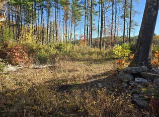 25-27 Dennison Ln, Southbridge, MA 01550