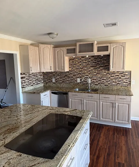 2000 Greens Blvd #C — Photo 2