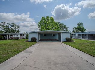 34232 Island Dr, Leesburg, FL 34788
