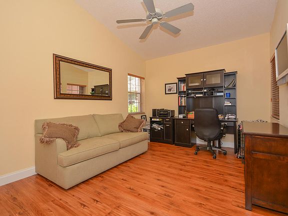 4th image of 5008 Alencia Ct