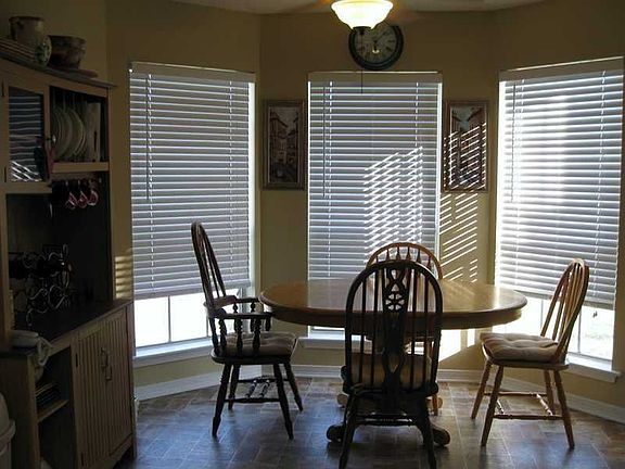 3rd image of 4024 Aubrey Pl