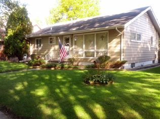 2226 W 3rd St, Waterloo, IA 50701