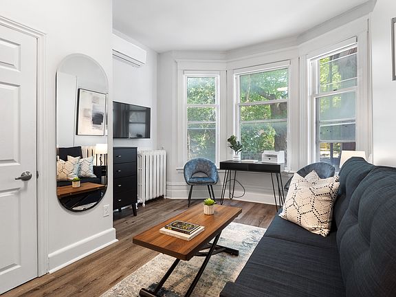 3rd image of 360 Friel St #871472