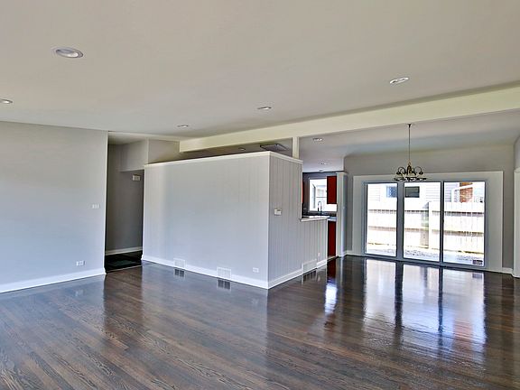 4th image of 1377 Margret St