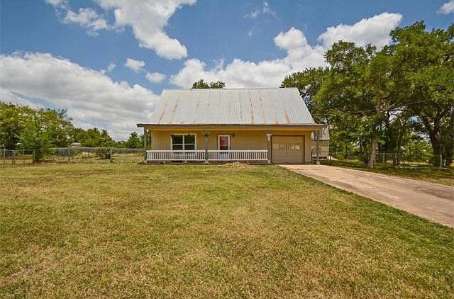 1st image of 300 Forest Lake Dr