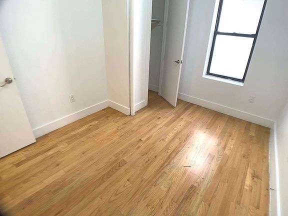 5th image of 2025 Regent Pl #2L