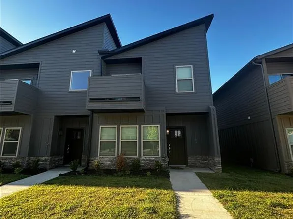 2164 Million Ln, Fayetteville, AR