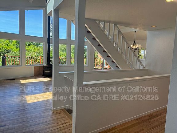 2nd image of 306 Kingsbury Dr