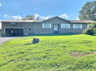 754 Timberlake Dr SE, Dalton, GA 30721